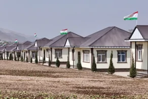 Власти Таджикистана подарили дом семье убитого в Одинцово мальчика