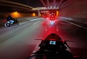 Быстро ехал, теперь медленно понесут