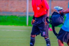 Монетка на удачу: футболист из Бурунди проглотил талисман и умер на поле