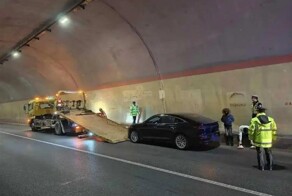 В Китае водитель 4 часа ездил со скоростью 115 км/ч из-за поломки круиз-контроля