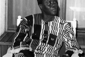 Однажды в январе в одной приморской стране иностранные войска пришли похитить президента