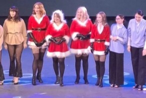 В Нижнем Тагиле родители пожаловались на танец Снегурочек в мини-юбках