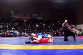 Неспортивное поведение атлета на соревнованиях по вольной борьбе в Грозном