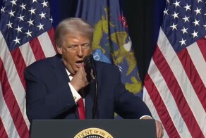 Дональд Трамп опять чудит