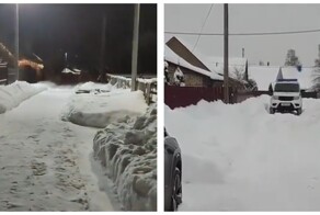 Мужик почистил дорогу около своего дома, а заодно и около примыкающих участков