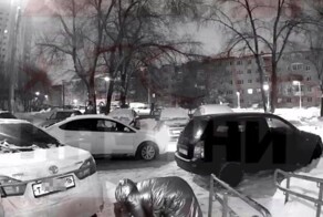 Конфликт двух женщин из-за неверного кавалера