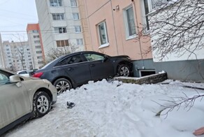 "Потерял сознание за рулем"