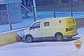 Москвичка хотела взорвать инкассаторскую машину петардами