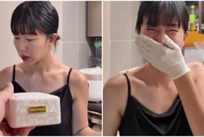 Женщина получила пикантный подарок