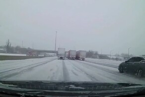 Газу до отказу и не смотреть на дорогу