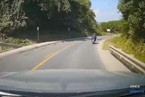 Испугался поворота?