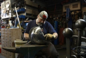 Тони Своттон вооружает Голливуд (8 фото)