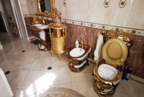 Дом с «золотым» унитазом бывшего начальника ГИБДД Ставрополья выставили на продажу