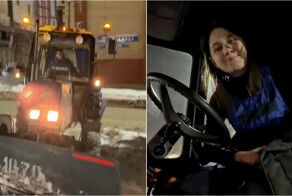 20-летняя девушка работает на тракторе и убирает город от снега