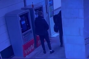 Мужчина скончался после избиения в переходе станции метро