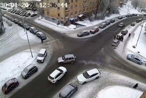 Одним махом притёр 4 автомобиля