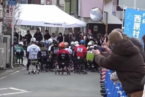 Гонки на офисных креслах в Японии