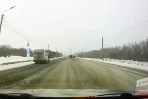 Без ДТП. "У носорога плохое зрение, но при его весе это не его проблемы⁠"