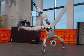 Новый трюк от робота Boston Dynamics