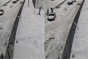 В Новосибирске школьники устроили «батут» на припаркованной машине