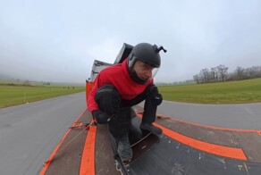 Каскадёр катапультировался с грузовика на скорости 80 км/ч и устоял на ногах