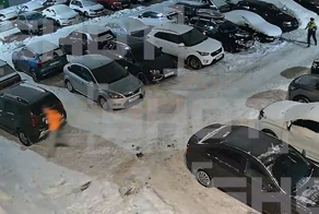 Погоню в одних носках устроил 17-летний подросток из Кирова