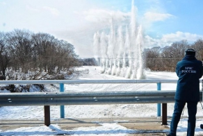 Подготовка к весеннему паводку на реках Приморья (13 фото + 1 видео)