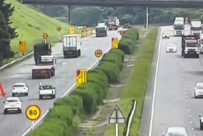 Легким движением руля на дороге образуется сущий ад