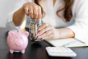 «Ну, как, стараюсь ничего не покупать»: пользователи раскрывают личные антикризисные планы и делятся народными способами экономии