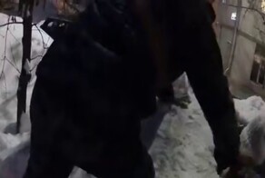 Росгвардейцы спасли школьницу, застрявшую в сугробе