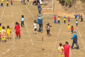 Эстафета превратилась в настоящий хаос: дети сбились с курса