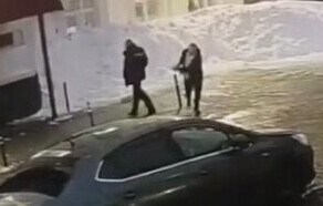 В Москве осуждённый в наручниках сбежал от полицейского