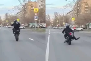 Опасный манёвр на мотоцикле и жёсткое приземление пассажирки