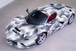 За Ferrari, на которой нельзя ездить по дорогам, заплатили 2,4 миллиона долларов