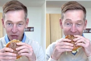 Глава McDonald's попытался съесть собственный бургер на камеру