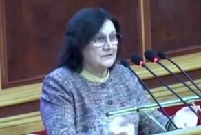 Депутат посоветовала россиянкам становиться многодетными до 27 лет