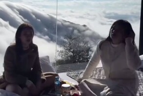 Отель с видом на "тающие" облака