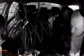 Таксист получил необычного пассажира