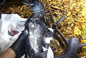 С помощью пластиковой вороны женщины доставляли наркотики в тюрьму