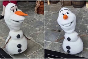 Робот-Олаф впервые пообщался с публикой