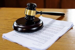 В Ярославле учительница отсудила у родителей школьника компенсацию за ИИ-ролик с её участием