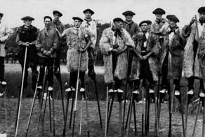 Люди на ходулях: как пастухи из французских Ланд обманули болота и вошли в историю