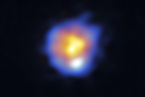 Самое четкое изображение звезды R Зайца, которая в 500 раз больше Солнца