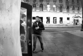 Конфликт у входа в бар на улице Рубинштейна