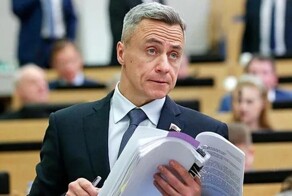 Депутата «ЕР» могут исключить из партии из-за комментариев про смерть Чака Норриса