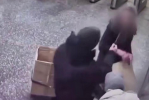 Пенсионер залил перцем женщину в московском метро