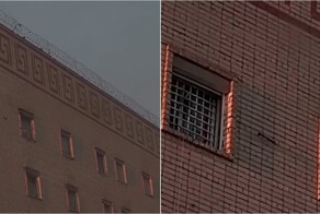 Жительница Казани засняла, как заключённые передают мелкие предметы через носок и верёвку