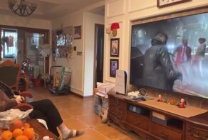 91-летний дед-стример прославился в сети