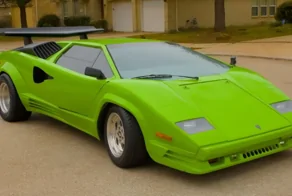 Lamborghini Countach оценили всего в 430 тысяч рублей, но он ненастоящий