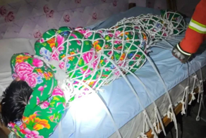 Китаец едва не задушил себя, повторяя опасный интернет-тренд